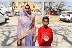 କୌଶାମ୍ବୀରେ ଅଭାବନୀୟ ଘଟଣା: ଫୁଲ କୁଣ୍ଡ ଭାଙ୍ଗିବାରୁ ଛାତ୍ରଙ୍କୁ ସ୍କୁଲରୁ ବାହାର କରିଦେଲେ ଶିକ୍ଷକ, ତଦନ୍ତ ନିର୍ଦ୍ଦେଶ