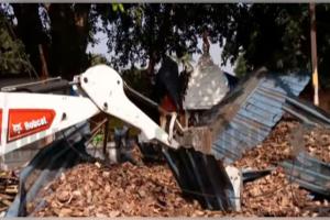 କ୍ୟାପିଟାଲ ହସ୍ପିଟାଲ ଅଞ୍ଚଳରେ ବଡ଼ ଧରଣର ଉଛେଦ ଅଭିଯାନ, ଘର ଓ ବ୍ୟବସାୟୀକ ପ୍ରତିଷ୍ଠାନ ଉପରେ ବୁଲିଲା ବୁଲଡ୍ରୋଜର