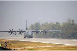 ରାଜପଥ ପାଲଟିଲା ଏୟାରଷ୍ଟ୍ରିପ୍: ଅବତରଣ କଲା 'ହରକ୍ୟୁଲିସ୍' ବିମାନ, ଆସାମରେ ଶକ୍ତି ପ୍ରଦର୍ଶନ କଲା ଭାରତୀୟ ବାୟୁସେନା