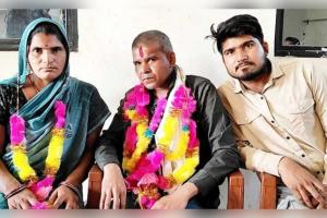 ୨୨ ବର୍ଷ ପରେ କାଶ୍ମୀର ପାଗଳଖାନାରୁ ମିଳିଲେ ନିଖୋଜ ବ୍ୟକ୍ତି, ଘରକୁ ଫେରିବା ପରେ ପରିବାରରେ ଖୁସିର ଲହରୀ