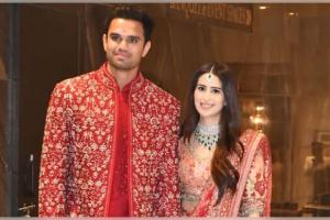 ଅର୍ଜୁନ ତେନ୍ଦୁଲକର ଓ ସାନିଆ ଚାନ୍ଦୋକଙ୍କ ବିବାହ ସମ୍ପନ୍ନ: ମୁମ୍ବାଇରେ ଏକାଠି ହେଲେ କ୍ରିକେଟ ଓ ବଲିଉଡ ତାରକା