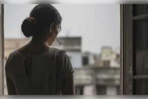 ଭୋପାଳରେ ଘର ବାହାରୁ ମହିଳାଙ୍କ ରକ୍ତ ଜୁଡୁବୁଡୁ ମୃତଦେହ ଉଦ୍ଧାର; ରାତିରେ ମୋବାଇଲକୁ ନେଇ ହୋଇଥିଲା ଝଗଡ଼ା