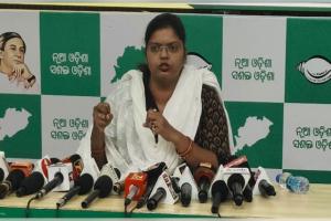 ସରକାରୀ ସ୍କୁଲରେ ପାଠ୍ୟପୁସ୍ତକର ଗୁରୁତର ଅଭାବ ନେଇ ରାଜ୍ୟ ସରକାରଙ୍କୁ ଟାର୍ଗେଟ୍ କଲା ବିଜୁ ଛାତ୍ର ଜନତା ଦଳ