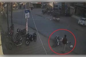 ହୃଦୟ ବିଦାରକ: ଏଟାରେ ଦ୍ରୁତଗାମୀ ଟ୍ରକ୍ ଚକା ତଳେ ଚାପି ହୋଇ ମାଆ ଓ ପୁଅଙ୍କର ଶୋଚନୀୟ ମୃତ୍ୟୁ