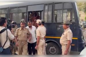 ଗୋଟିଏ 'Spelling Mistake' ଧରାଇଦେଲା ମହାଠକେଇ: ଜାଲ୍ ସାର୍ଟିଫିକେଟରେ ସରକାରୀ ଚାକିରି କରୁଥିବା ୨୦ ଗିରଫ