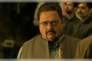 ଛାଡ଼ପତ୍ର ପରେ ଝିଅକୁ ଧୁମଧାମରେ ସ୍ୱାଗତ କଲେ ବାପା; ପ୍ରଶଂସା କରି 'ସାଲ୍ୟୁଟ୍' କଲେ ଅଭିନେତା ରାକେଶ ବେଦୀ