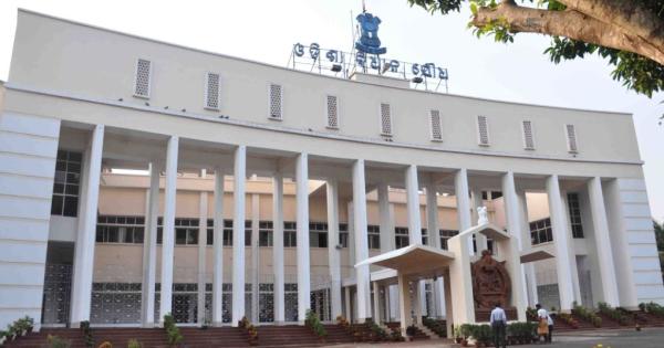 ଆରମ୍ଭ ହେଲା ବିଧାନସଭା ବଜେଟ୍‌ ଅଧିବେଶନ, 'ଜୟ ଜଗନ୍ନାଥ' କହି ନିଜର ଅଭିଭାଷଣ ରଖିଲେ ରାଜ୍ୟପାଳ