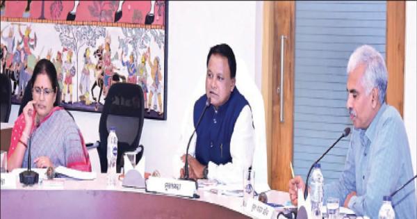 ରାଜ୍ୟ କ୍ୟାବିନେଟ୍‌ରେ ୯ଟି ବିଭାଗର ୧୨ ପ୍ରସ୍ତାବ ଉପରେ ବାଜିଲା ମୋହର, ପୁଲିସ ବିଭାଗର ସମସ୍ତ ପରୀକ୍ଷା ପାଇଁ ଗଠନ ହେଲା ଆୟୋଗ ...