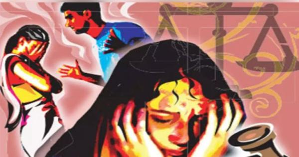 ସ୍ତ୍ରୀକୁ ହତ୍ୟା ପାଇଁ ଦେହରେ ପେଟ୍ରୋଲ ଢାଳି ନିଆଁ ଲଗାଇଦେଲା ପିଶାଚ ସ୍ୱାମୀ, ବଞ୍ଚାଇବାକୁ ଯାଇ ଶ୍ବଶୁର, ଶାଶୁ ଓ ଶଳା ଗୁରୁତର