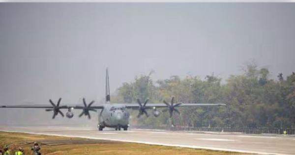 ରାଜପଥ ପାଲଟିଲା ଏୟାରଷ୍ଟ୍ରିପ୍: ଅବତରଣ କଲା 'ହରକ୍ୟୁଲିସ୍' ବିମାନ, ଆସାମରେ ଶକ୍ତି ପ୍ରଦର୍ଶନ କଲା ଭାରତୀୟ ବାୟୁସେନା