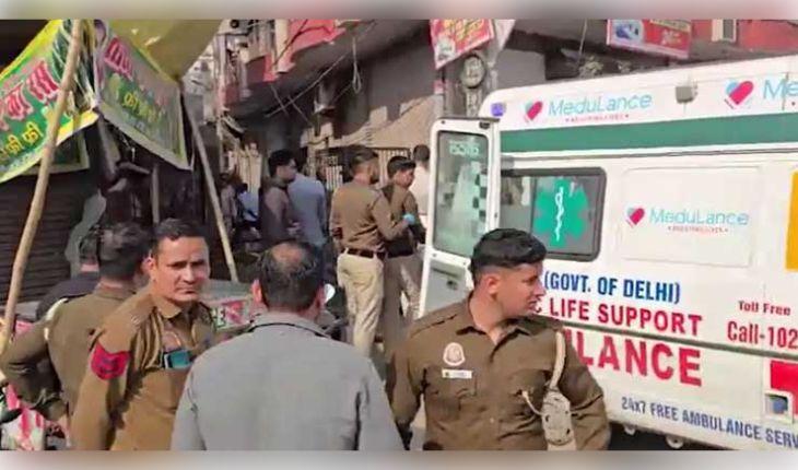 ଦିଲ୍ଲୀରେ ଲୋମହର୍ଷଣକାରୀ ଘଟଣା: ସ୍ତ୍ରୀ ଓ ୩ ଝିଅଙ୍କ ତଣ୍ଟି କାଟି ହତ୍ୟା କଲା ସ୍ୱାମୀ