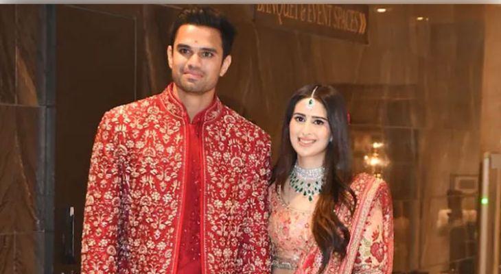 ଅର୍ଜୁନ ତେନ୍ଦୁଲକର ଓ ସାନିଆ ଚାନ୍ଦୋକଙ୍କ ବିବାହ ସମ୍ପନ୍ନ: ମୁମ୍ବାଇରେ ଏକାଠି ହେଲେ କ୍ରିକେଟ ଓ ବଲିଉଡ ତାରକା