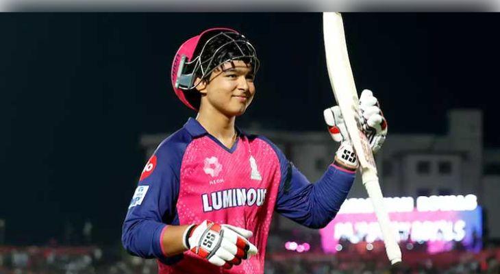 ୩୬ ବଲ୍‌ରେ ଶତକ ମାରି ରଚିଲେ ଇତିହାସ, ହେଲେ ଜୟପୁର ଖରାରେ ଟଳିପଡ଼ିଲେ ୧୫ ବର୍ଷର ବୈଭବ